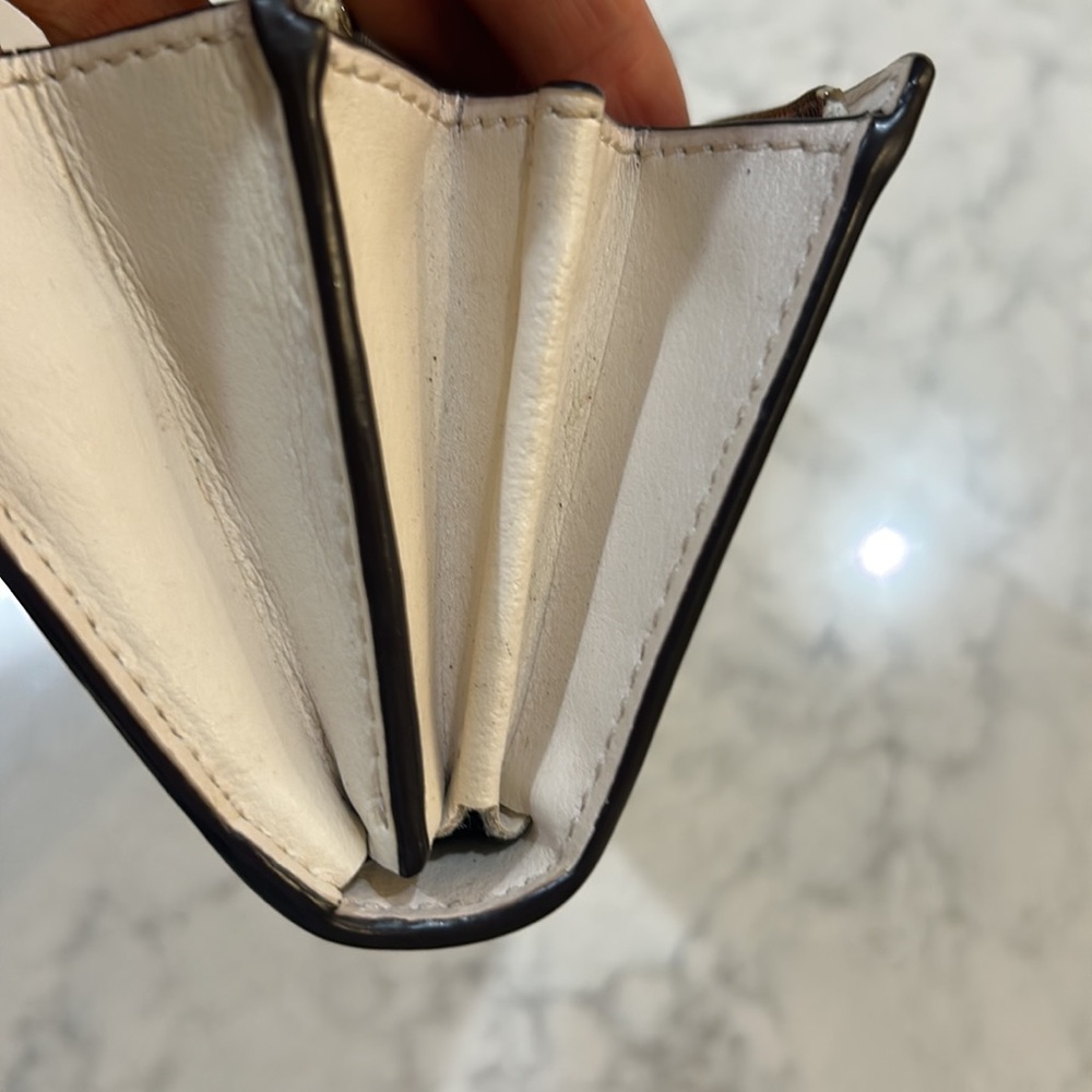 Coach signature slim envelope wallet with buttery soft interior leather - Picture 10 of 11